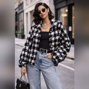 :🖤🤍 HYFVE Black & White Check Batwing Jacket – Size L 🤍🖤